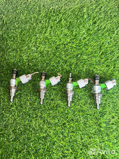 Форсунка топливная 1AZ 2AZ Toyota Avensis 2