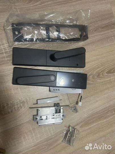 Умный дверной замок с отпечатком пальца и wifi