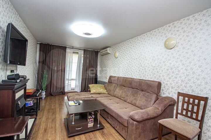 4-к. квартира, 90 м², 1/5 эт.