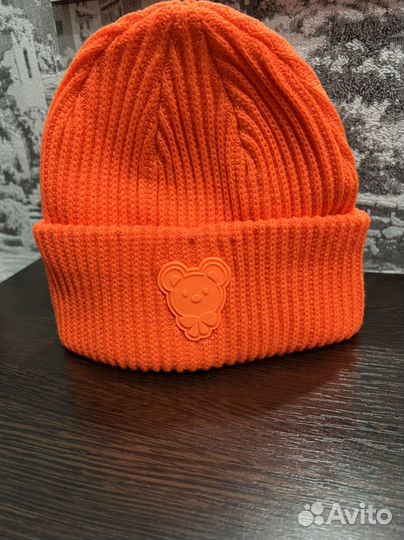 Шапка новая