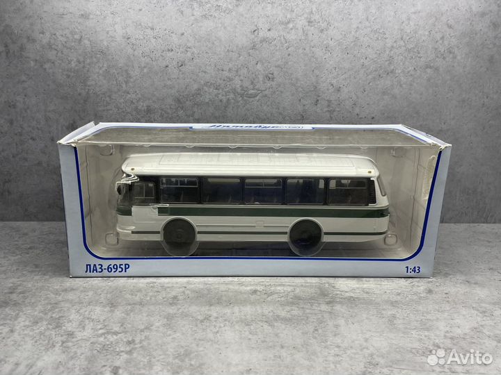 Редкая модель автобуса Лаз-695Р Сова 1:43