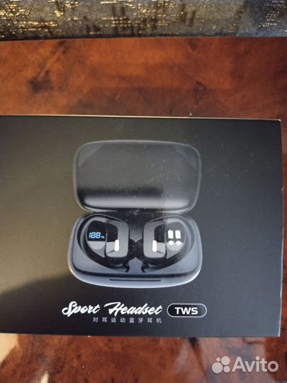 Беспроводные наушники спортивные с микрофоном
