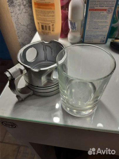 Поршень стакан