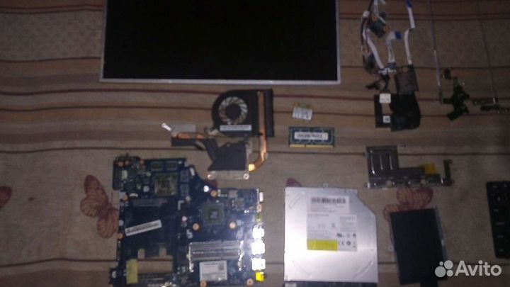 Разобранный ноутбук