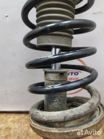 Амортизатор подвески передний правый Chevrolet