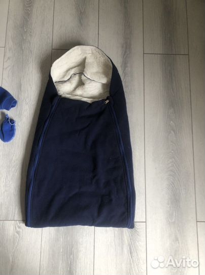 Продам зимнию одежду для младенцев