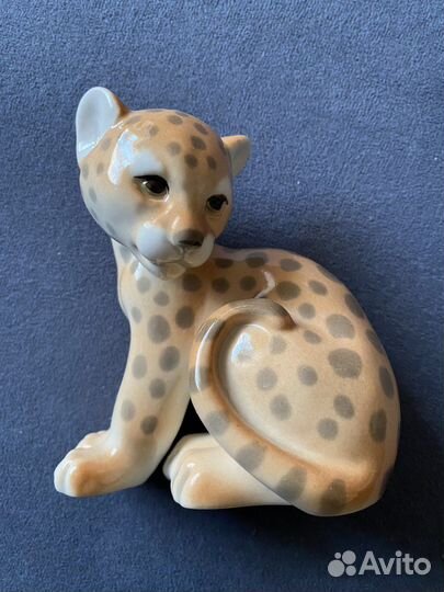 Статуэтка фарфоровая лфз