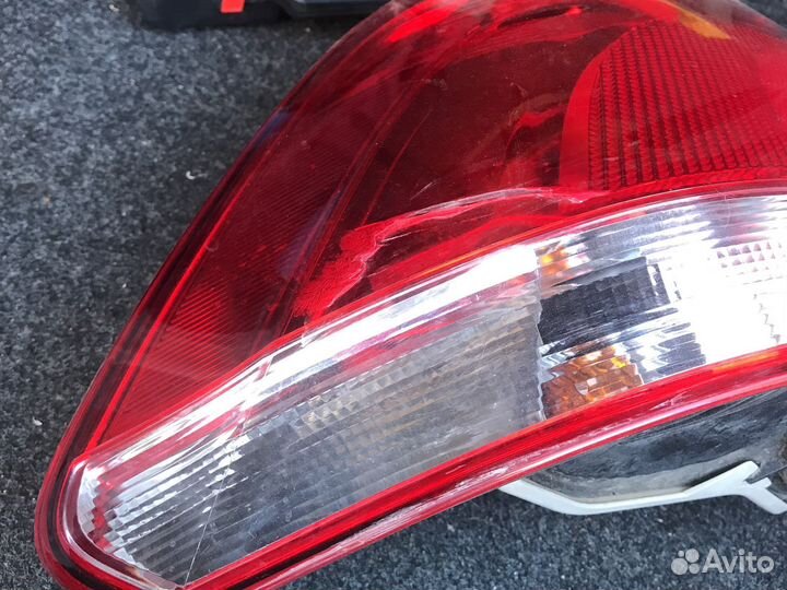 Фонарь задний левый volkswagen polo 2012