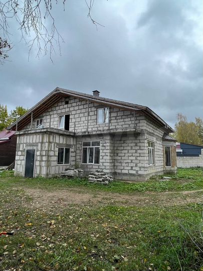 Дом 326 м² на участке 10,3 сот.