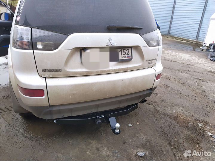 Фаркоп на Mitsubishi Outlander XL 2007-2012