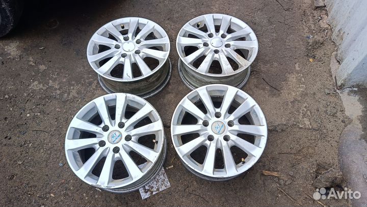 Комплект дисков с резиной R15