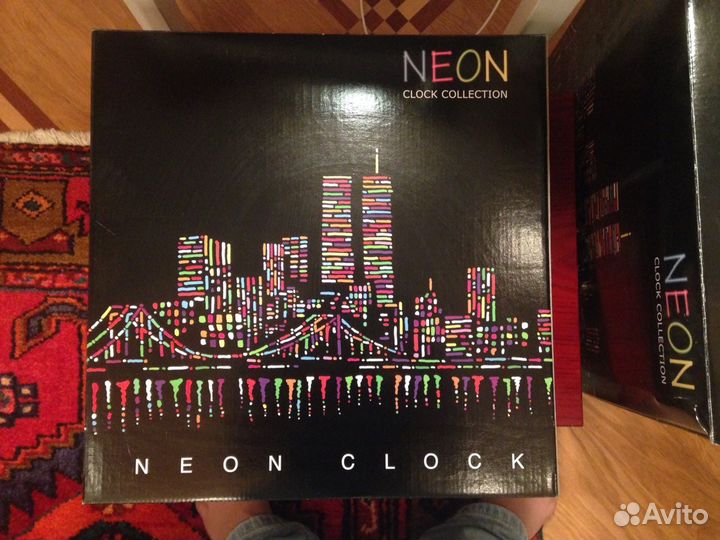 Часы настенные с подсветкой 