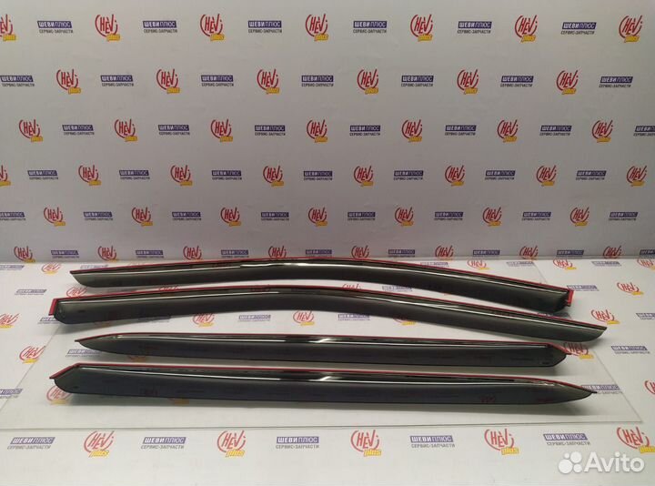 Дефлектора на двери Chevrolet Traverse 2018-г. (с