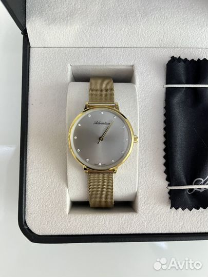 Часы женские