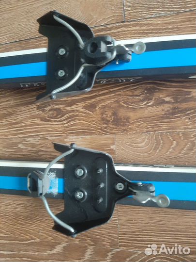 Лыжные ботинки. лыжи, палки