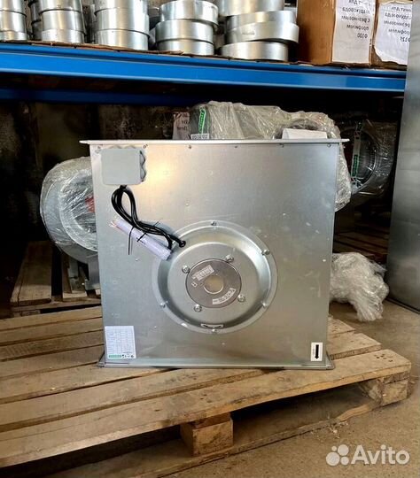 Вытяжной прямоугольный вентилятор