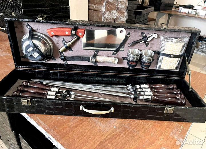 Подарочный набор для барбекю в чемодане