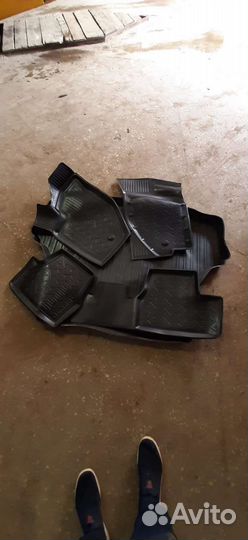 Автомобильные коврики резиновые