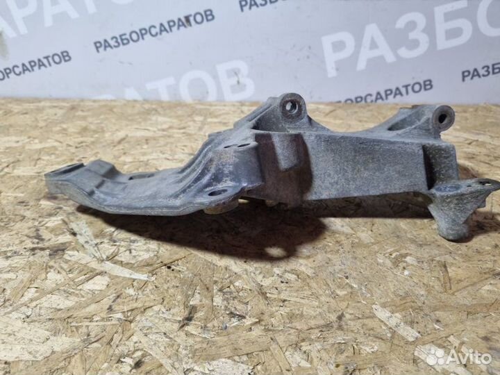 Кронштейн генератора Renault Megan Iii хэтчбек 1.6