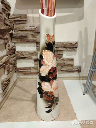 Напольная ваза с наполнением