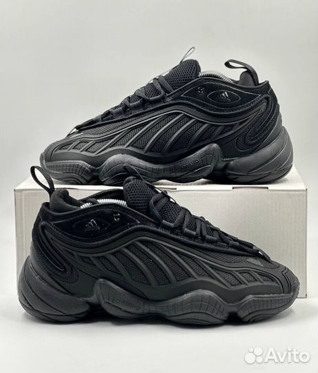 Кроссовки оптом