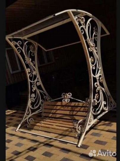 Садовые качели подвесные,скамейки,цветочницы и т.д