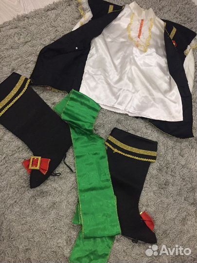 Новогодний костюм пирата