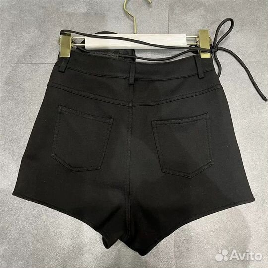 Шорты Magda Butrum