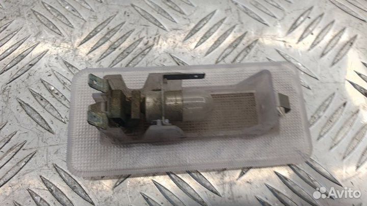 Плафон подсветки салона задний Mazda Tribute