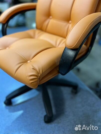 Компьютерное кресло