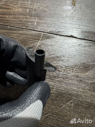 Планка вентиляции кпп r1150r Rockster