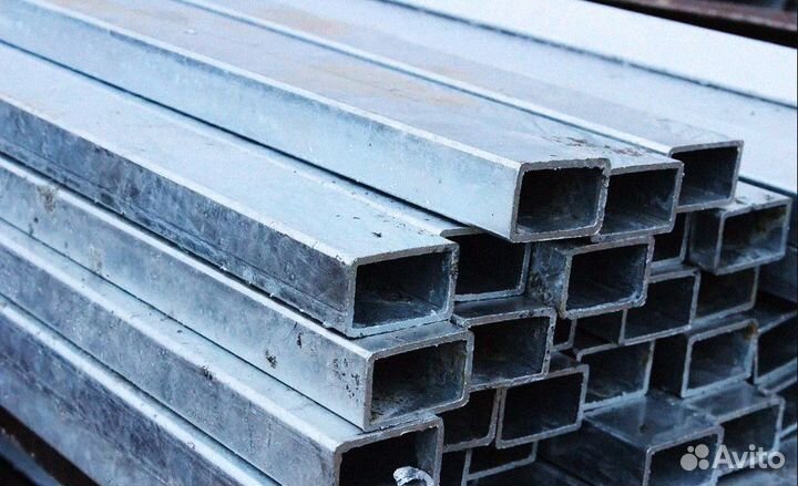 Профильная труба 80-40 мм
