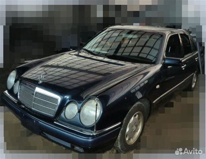 Подушка безопасности в руль Mercedes-Benz E240