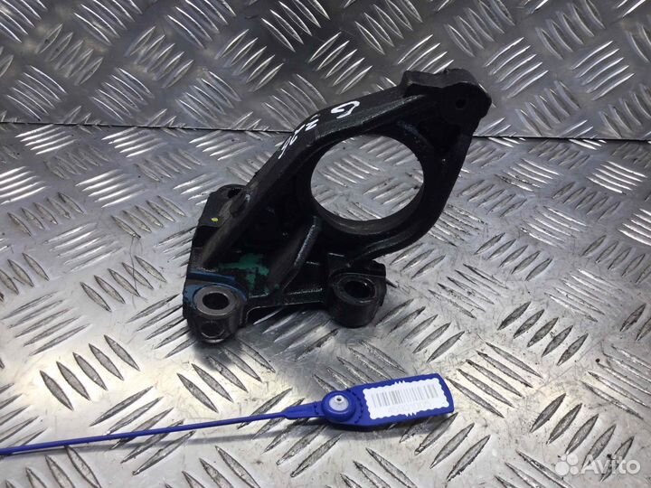 Кронштейн Renault Espace F9Q820