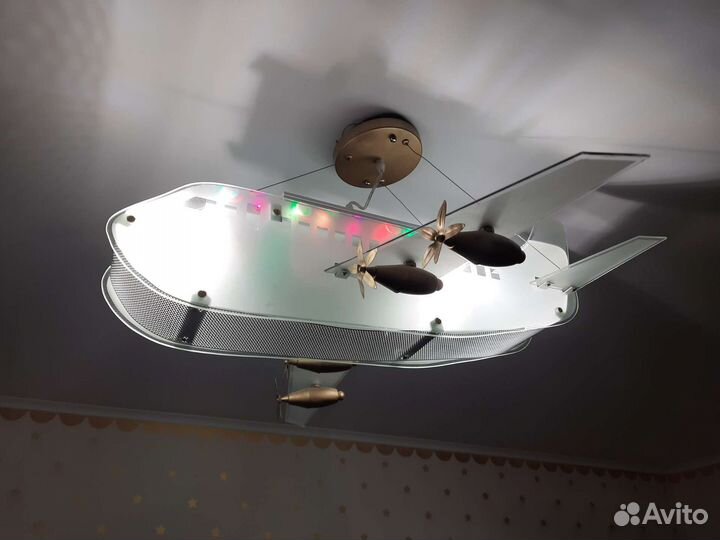 Люстра самолет