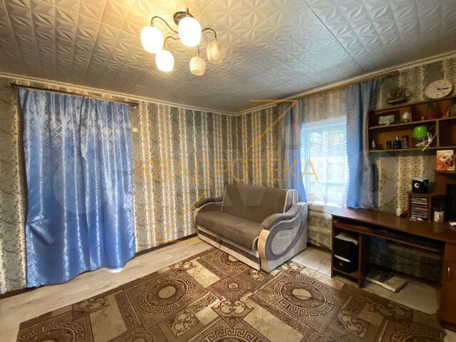 Дом 52 м² на участке 5 сот.