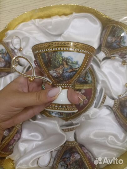 Чайный фарфоровый сервиз