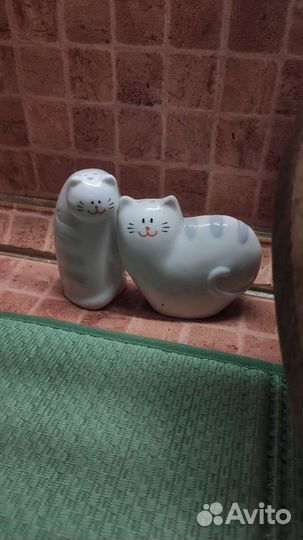 Солонка и перечница котэ