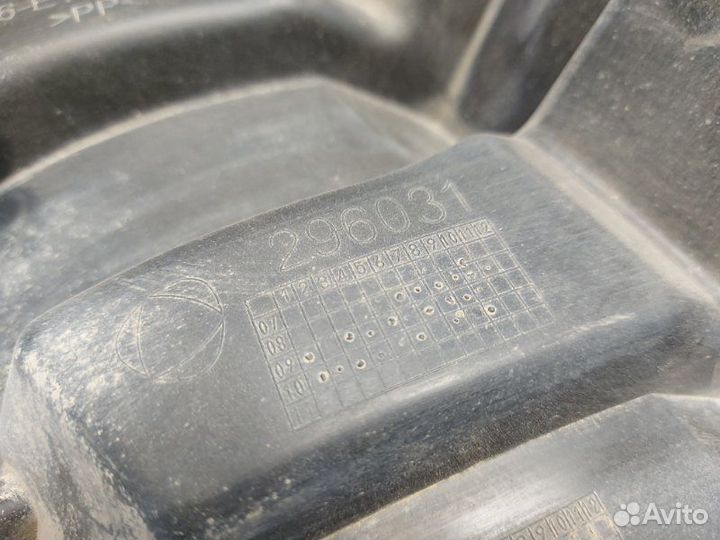 Пыльник крыла задний правый Nissan Qashqai+2 JJ10E