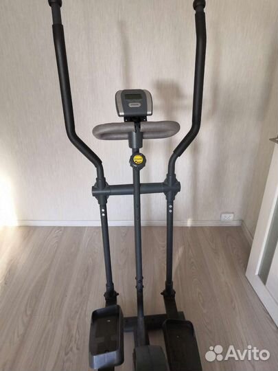 Эллиптический тренажер torneo