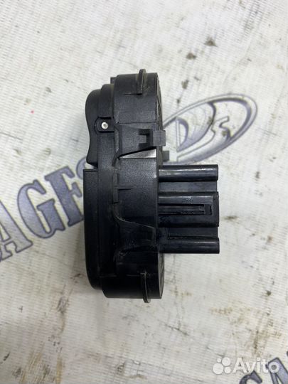 Блок управления стеклоподъемниками Ford Focus 1