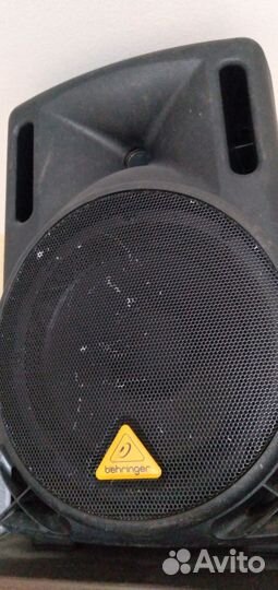 Акустическая система Behringer B210D