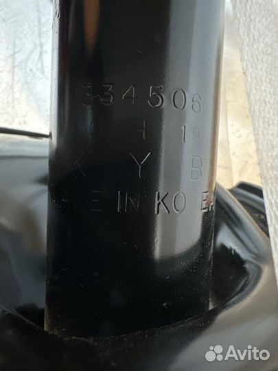 Комплект амортизаторов передних Hyundai Santa Fe 2