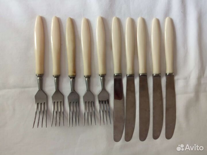 Ножи, вилки, ложки, полочки (нерж. времен СССР)