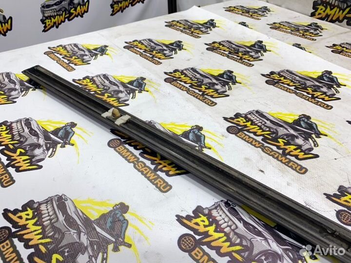 Молдинг на дверь передний правый Bmw 3 E36 sedan