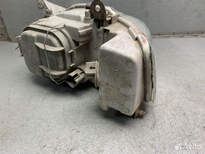 Фара Ford Escort Turnier универсал 1.6 L1H 1998