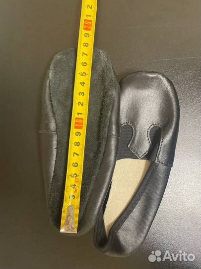 Чешки 18 см новые черные кожаные