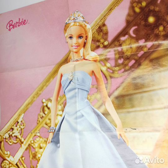 Плакат Барби в платье