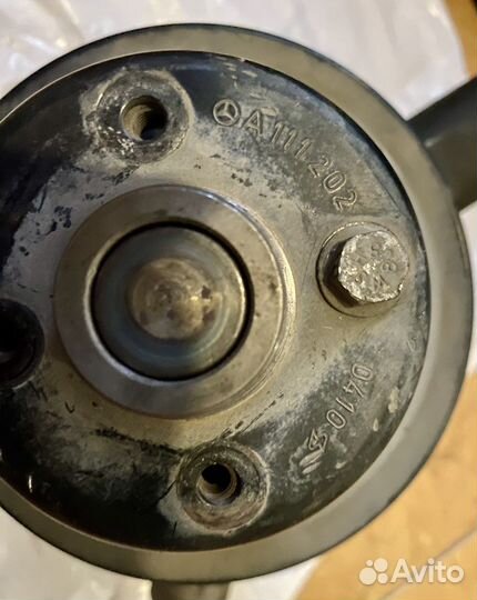 Помпа и Шкив Mercedes C208 M111.944