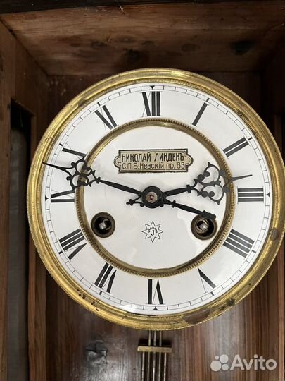 Старинные настенные антикварные часы с боем